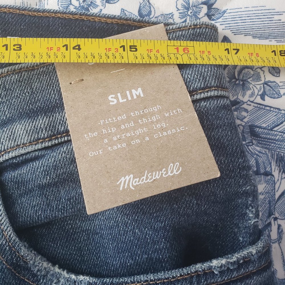 Madewell Slim Authentic Flex Jeans in Enid Wash - Picture 8 of 12
